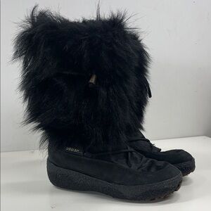 Oscar Women's Black Winter Boots